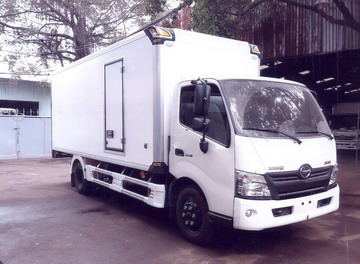 xe tải hino thùng bảo ôn,4.3 tấn,EURO 4