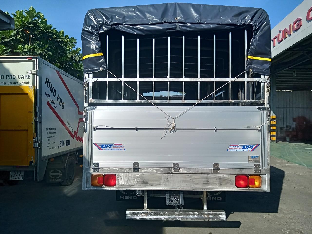 Xe tải Hino FC9JLTC Mui bạt nhôm inox 430
