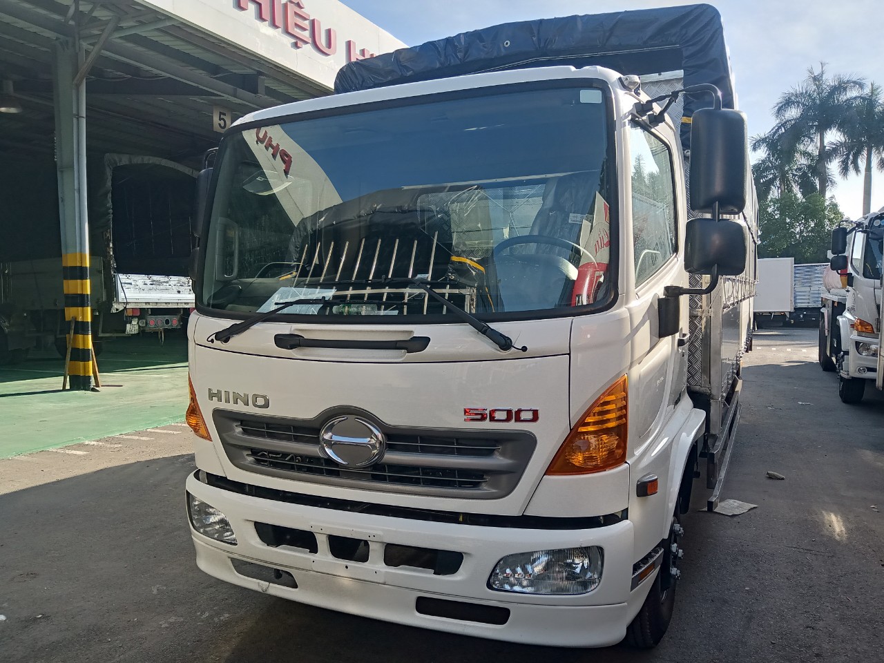 Xe tải Hino FC9JLTC Mui bạt nhôm inox 430