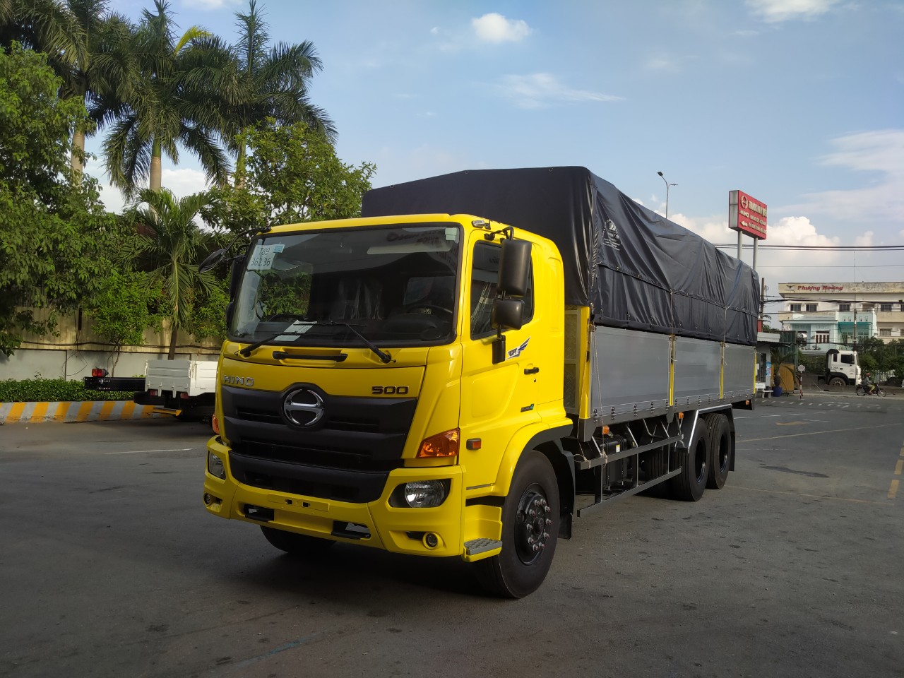 xe tải hino 15 tấn FL8JW7A thùng mui bạt 9.4 mét